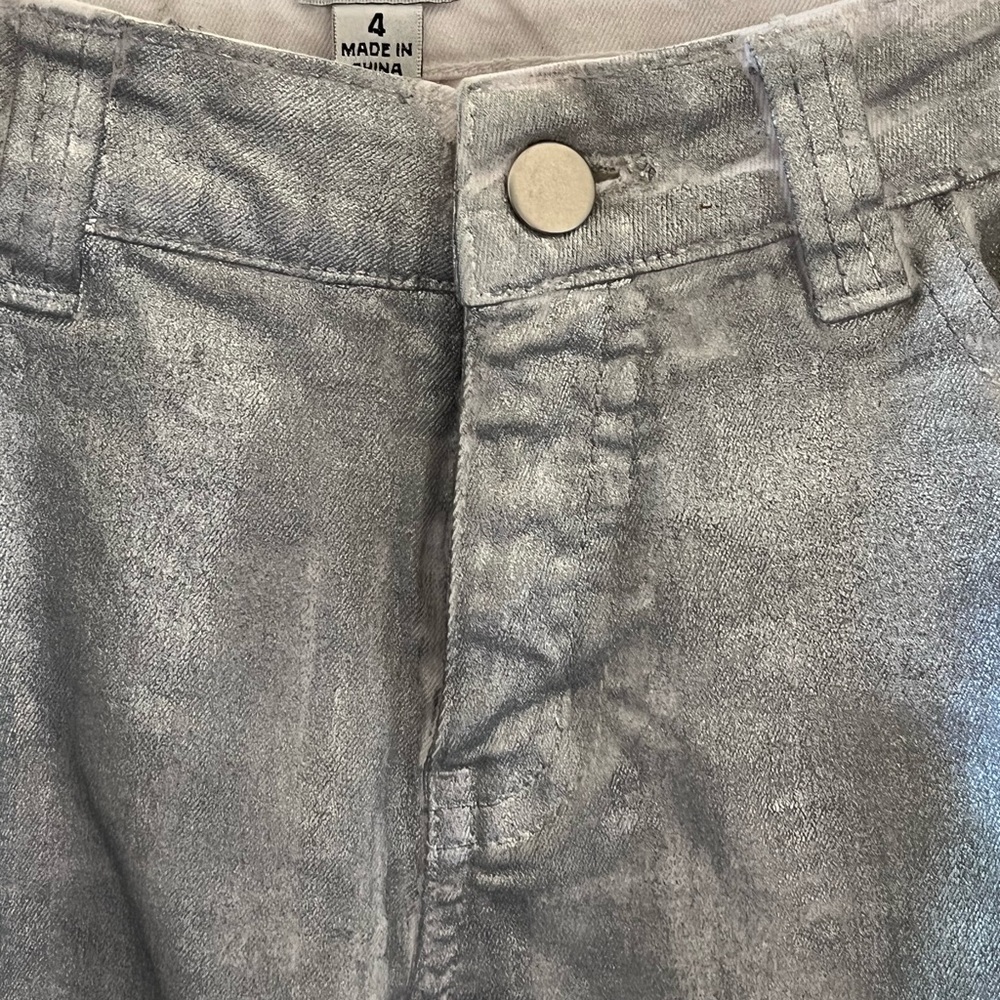 Beautiful women’s Caché metallic coated jeans Size 4